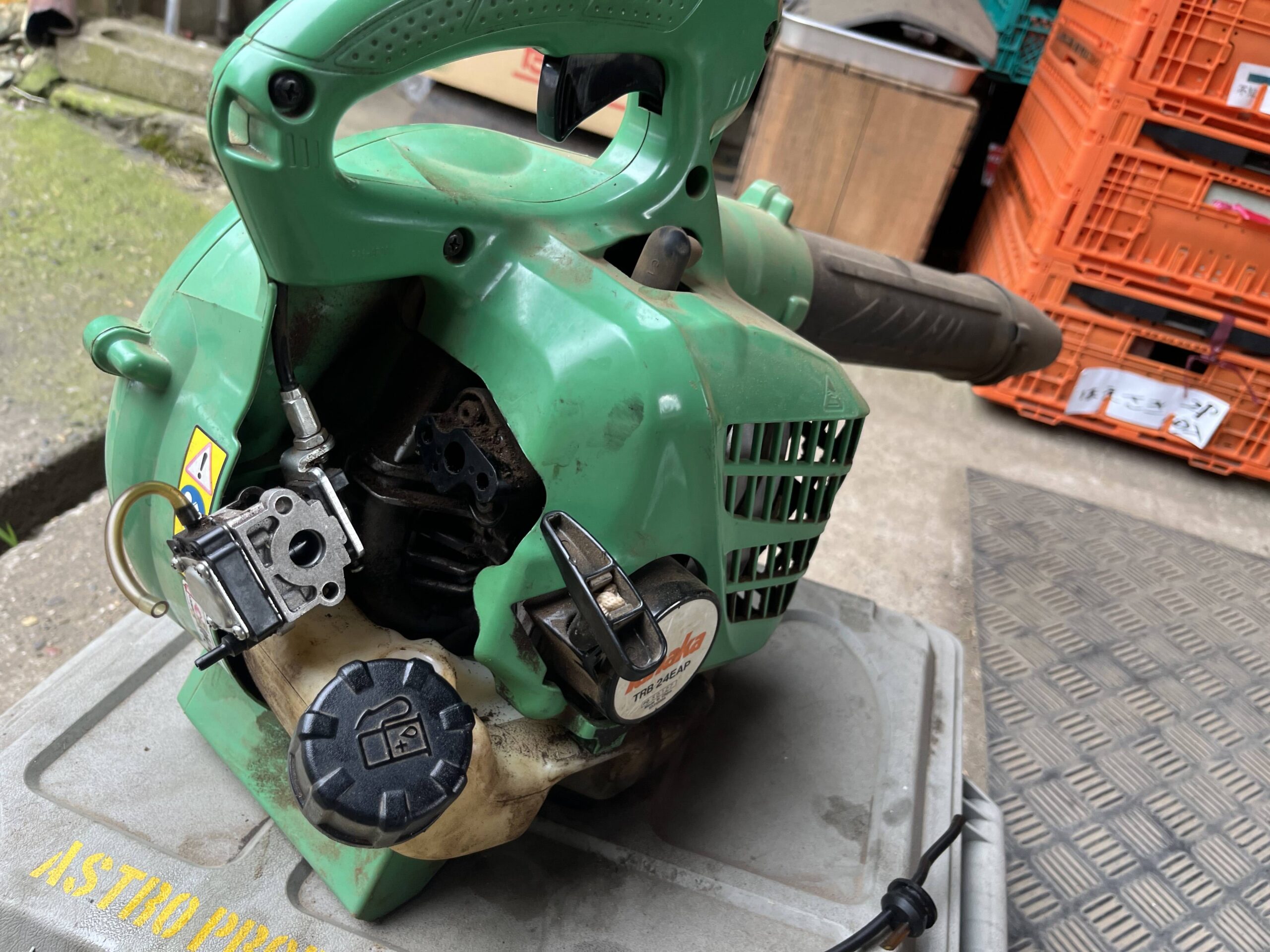 エンジンブロワー修理